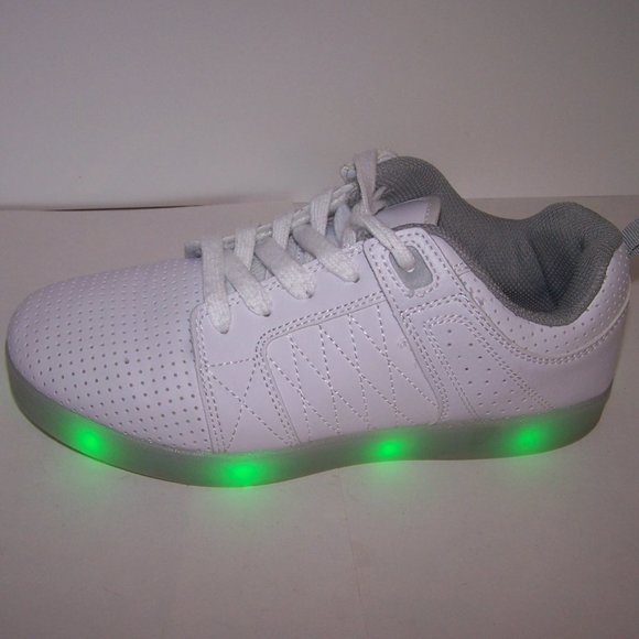 Multi-Lights Tennis Shoes Size 6 Red, Green, Blue - Picture 7 of 8